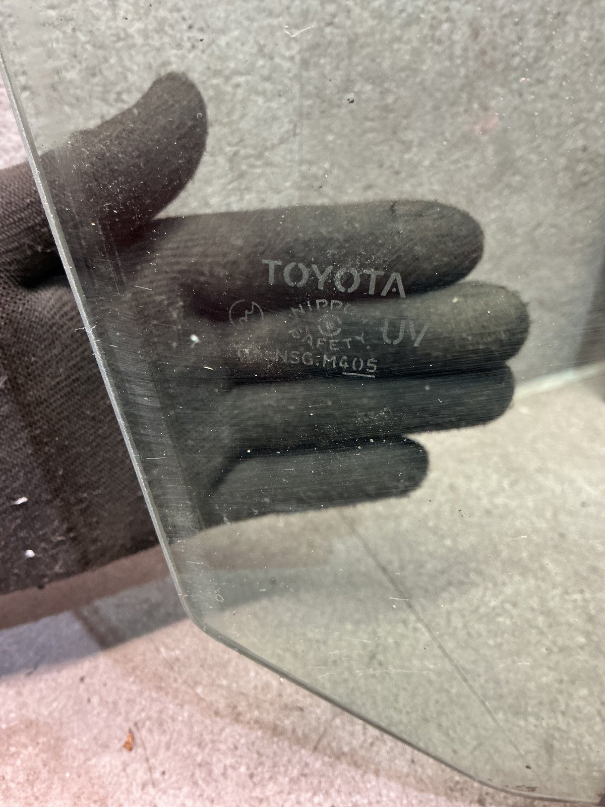 2006-2020 Toyota Previa R50- Right Front Door Glass- (TAG17038)