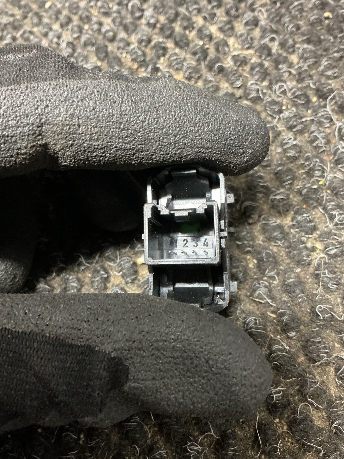 2014-2016 Ford Kuga II TF- Right Rear Window Switch- (TAG11643)