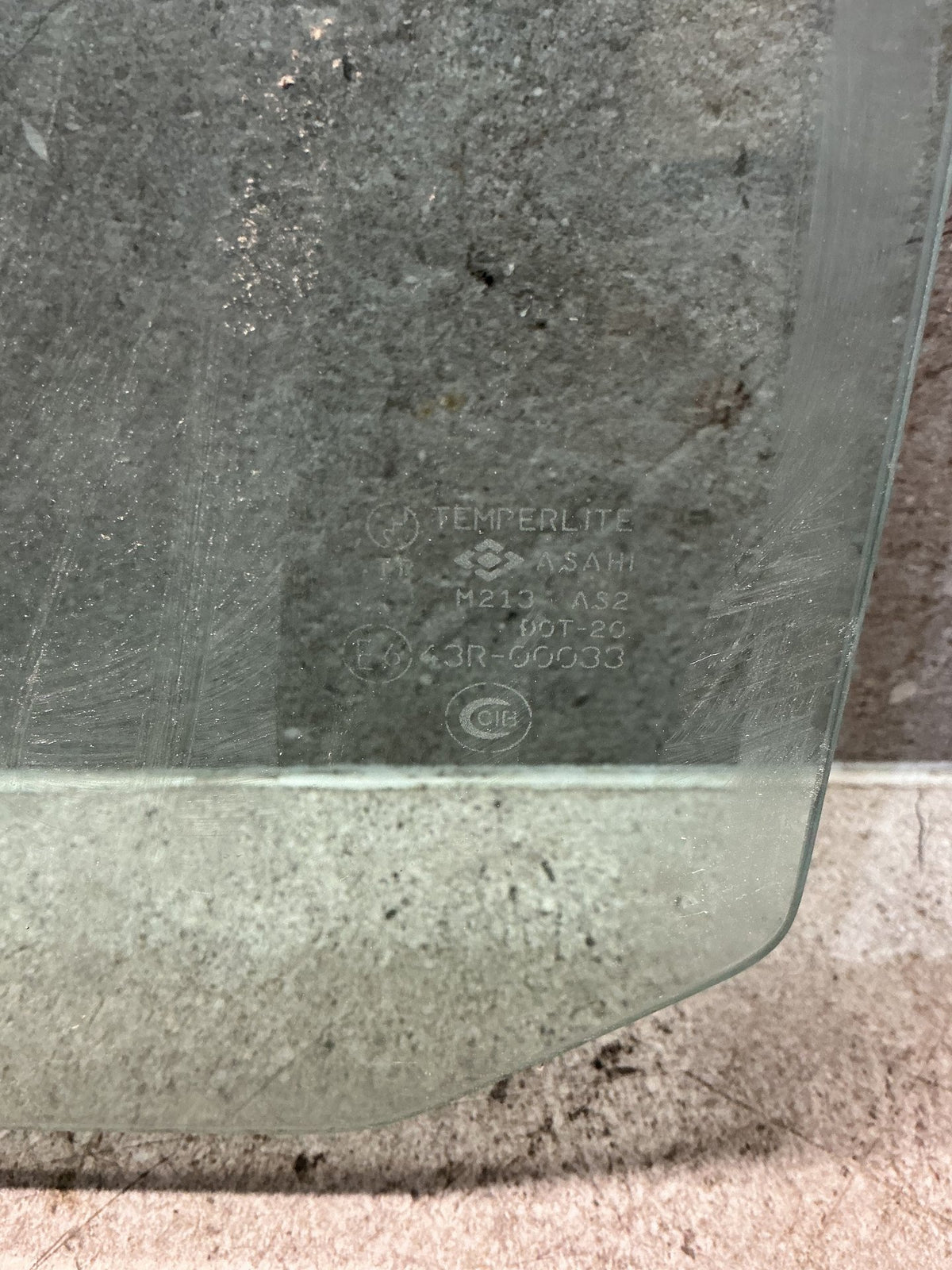 2000 Holden Rodeo TFS - Left Rear Door Glass - (TAG18861)