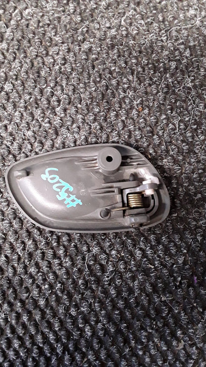 1998-2005 Suzuki Grand Vitara I FT SQ420- Left Front Door Interior Handle- (TAG5203)