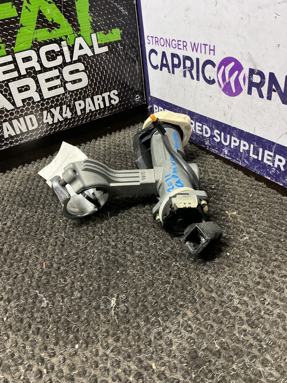 2011 Holden Captiva 5 9W070- Ignition With Key- (TAG10839)
