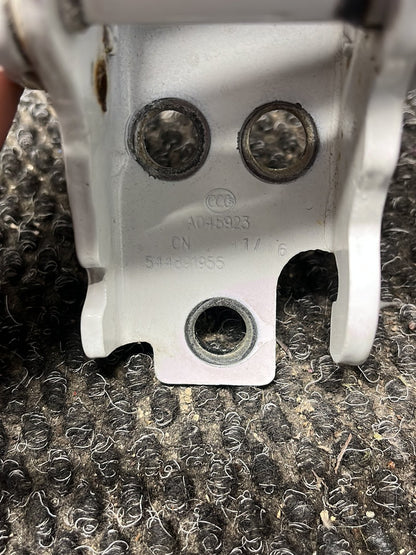 2016 LDV V80- Left Front Door Top Hinge- (TAG9520)