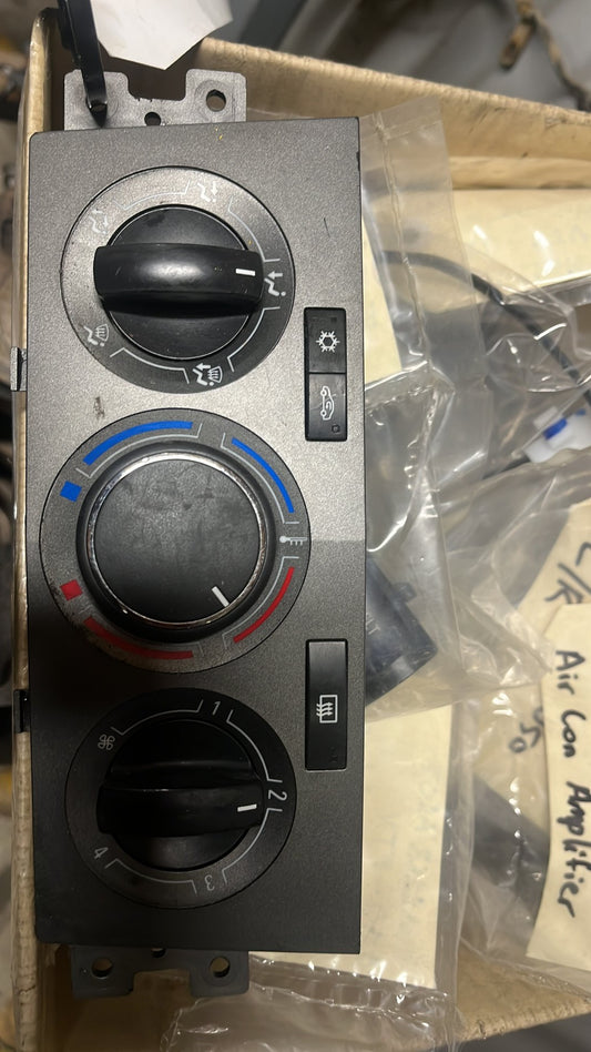 2013 Holden Captiva 7 LT 2WD 2.4 AT- Heater Controls- (TAG5809) PN: 96-834-886