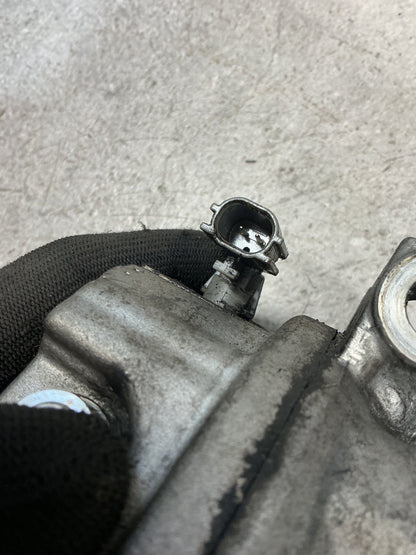 2005 Nissan Elgrand ME51- A/C Compressor- (TAG16776)