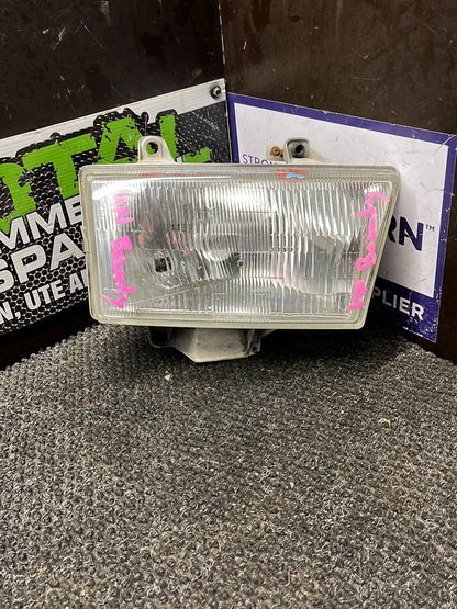 1999-2002 Mazda Bounty- Right Headlight- (TAG9370)