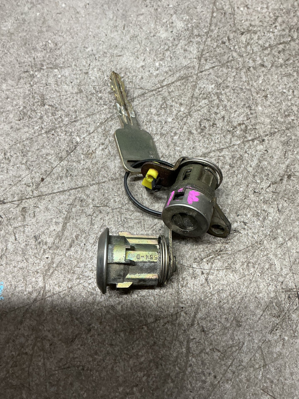 1995-1997 Toyota Land Cruiser J80- Ignition With Key- (TAG15783)