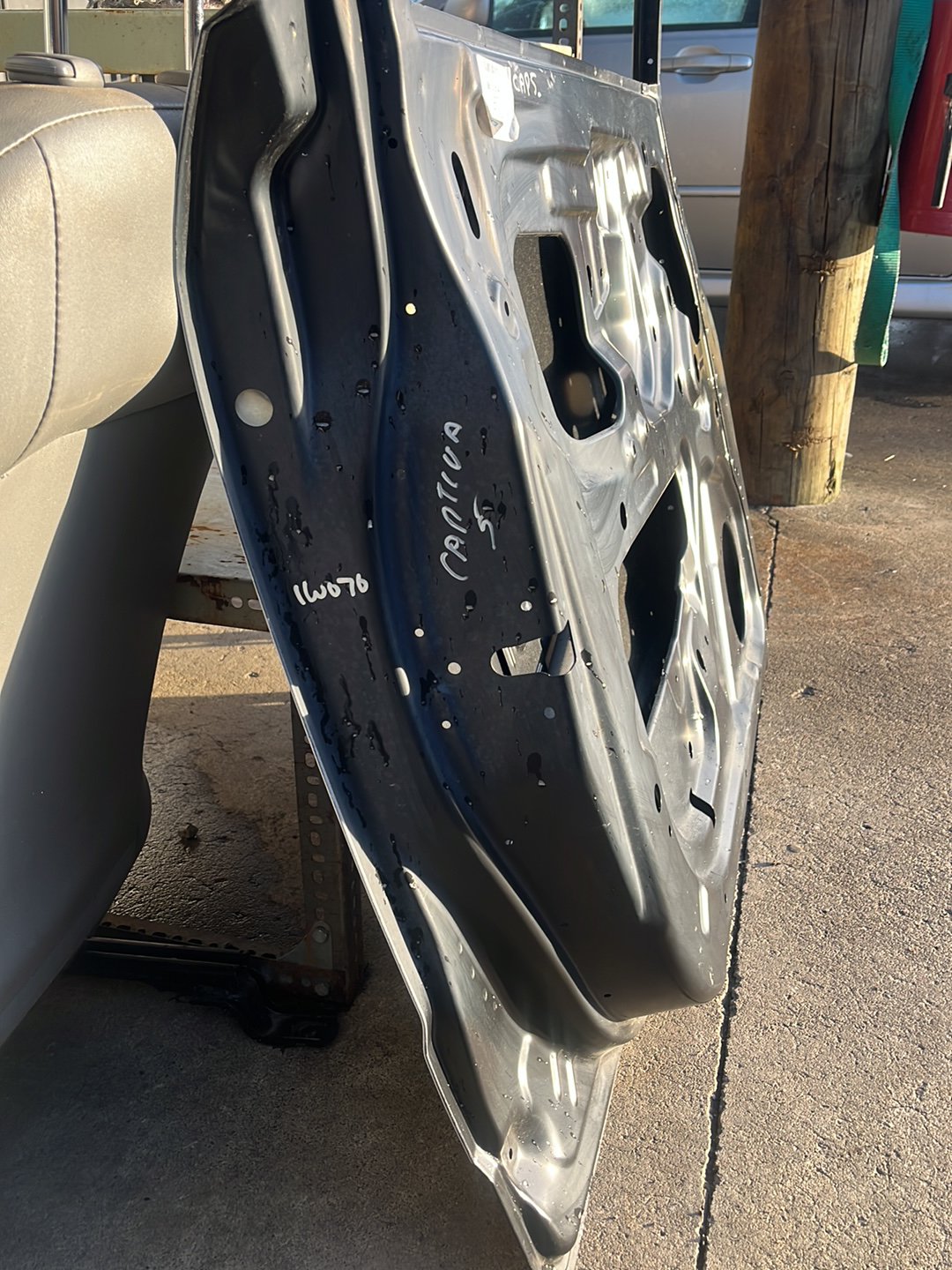 Holden Captiva 5- Left Front Door Shell- (TAG8410)