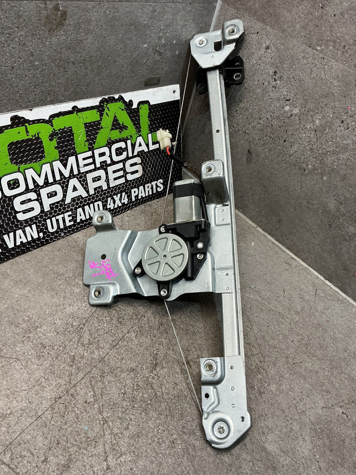 2013 Great Wall V240- Left Front Window Regulator/Motor- (TAG15953)