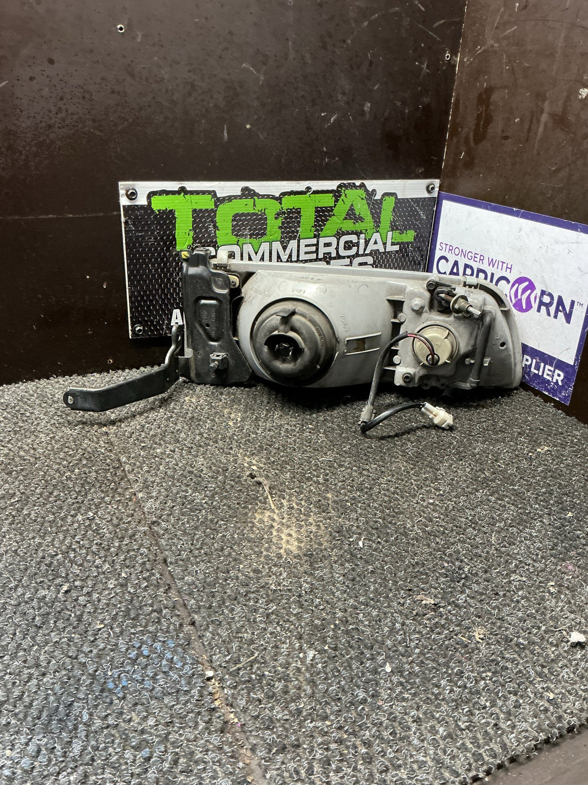 1990 Toyota Estima TCR21- Left Headlight- (TAG9645)