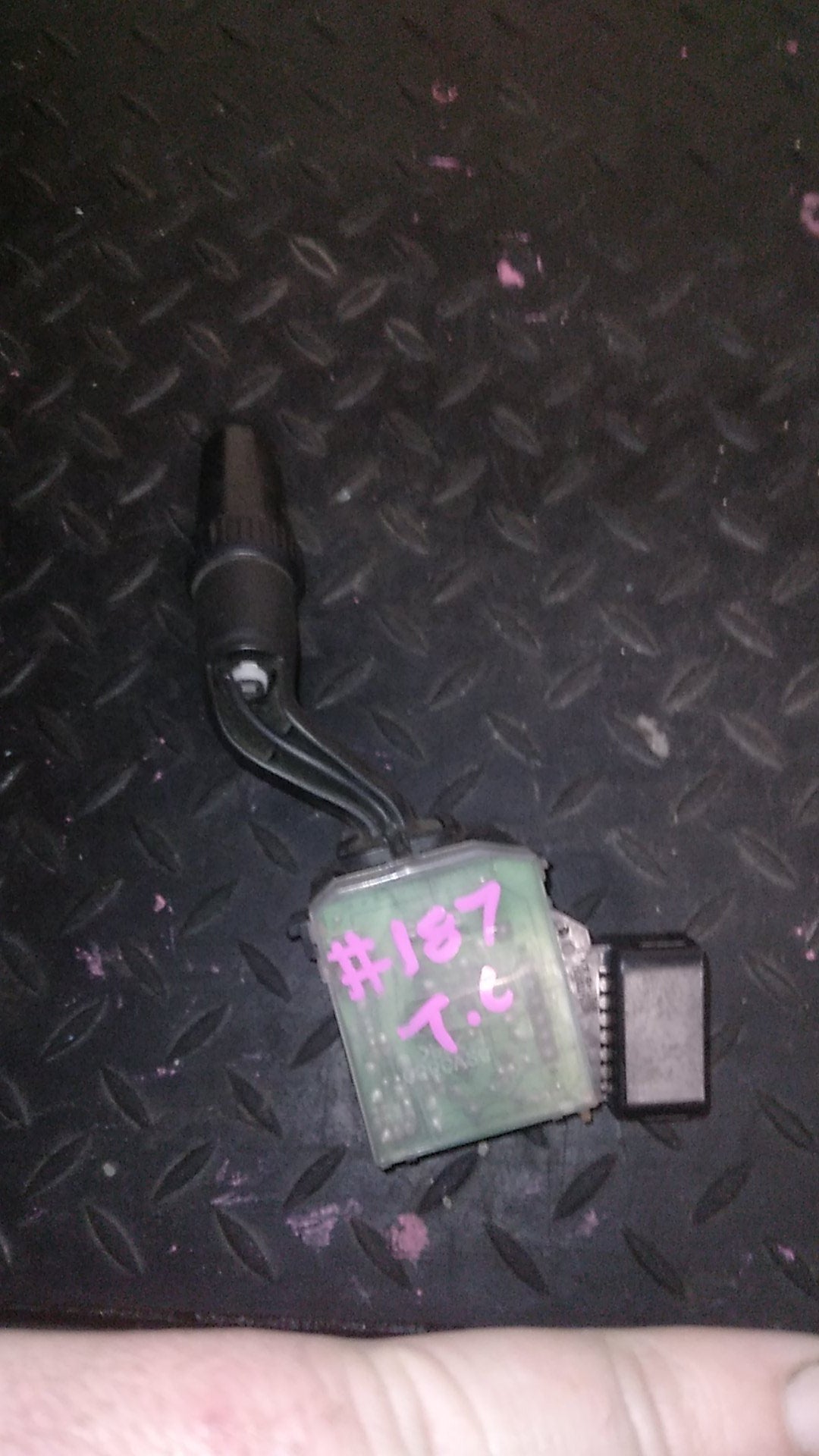 2006-2011 Mazda BT-50 CD UNY0E- Wiper Switch- (TAG2543)