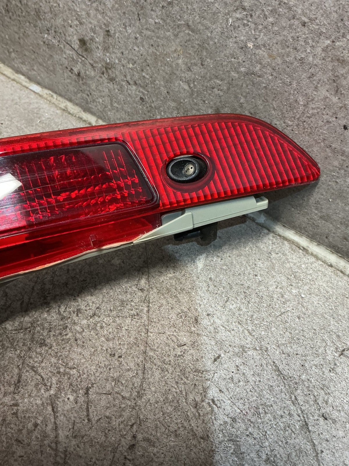 2011 Nissan Skyline J50 - High Level Stoplight - (TAG18387)