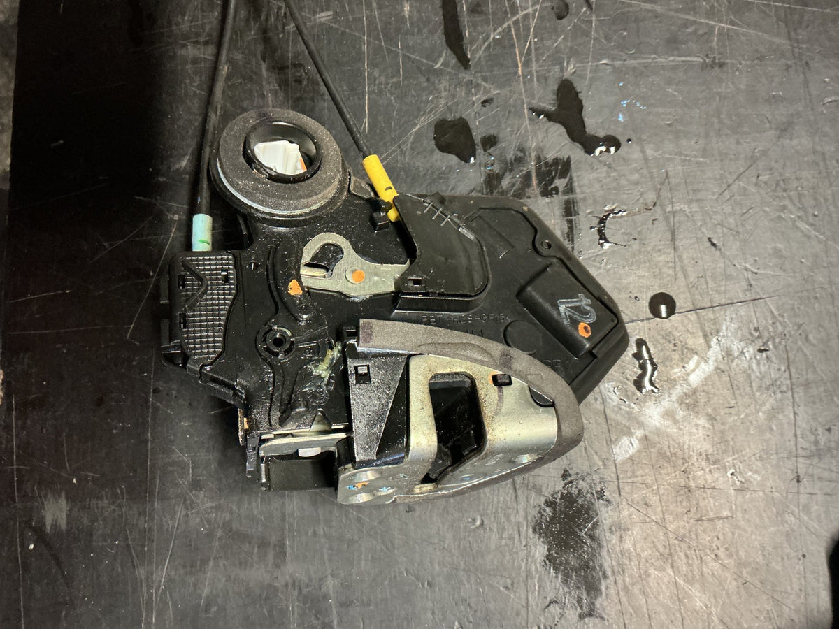 2014 Toyota Hilux- Right Rear Lock Mechanism- (TAG10461)