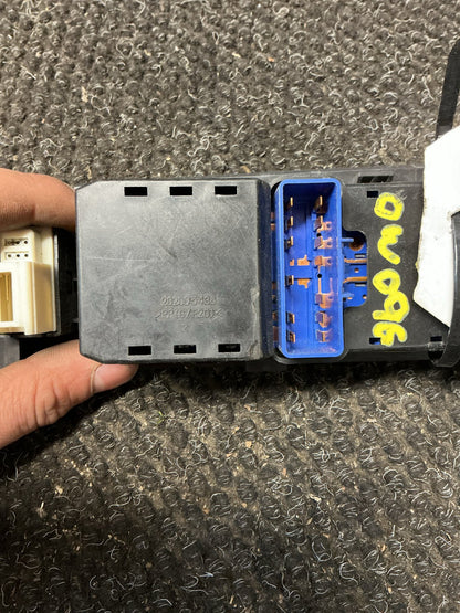 2008 Holden Captiva 7 0W096- Master Power Window Switch- (TAG9922)