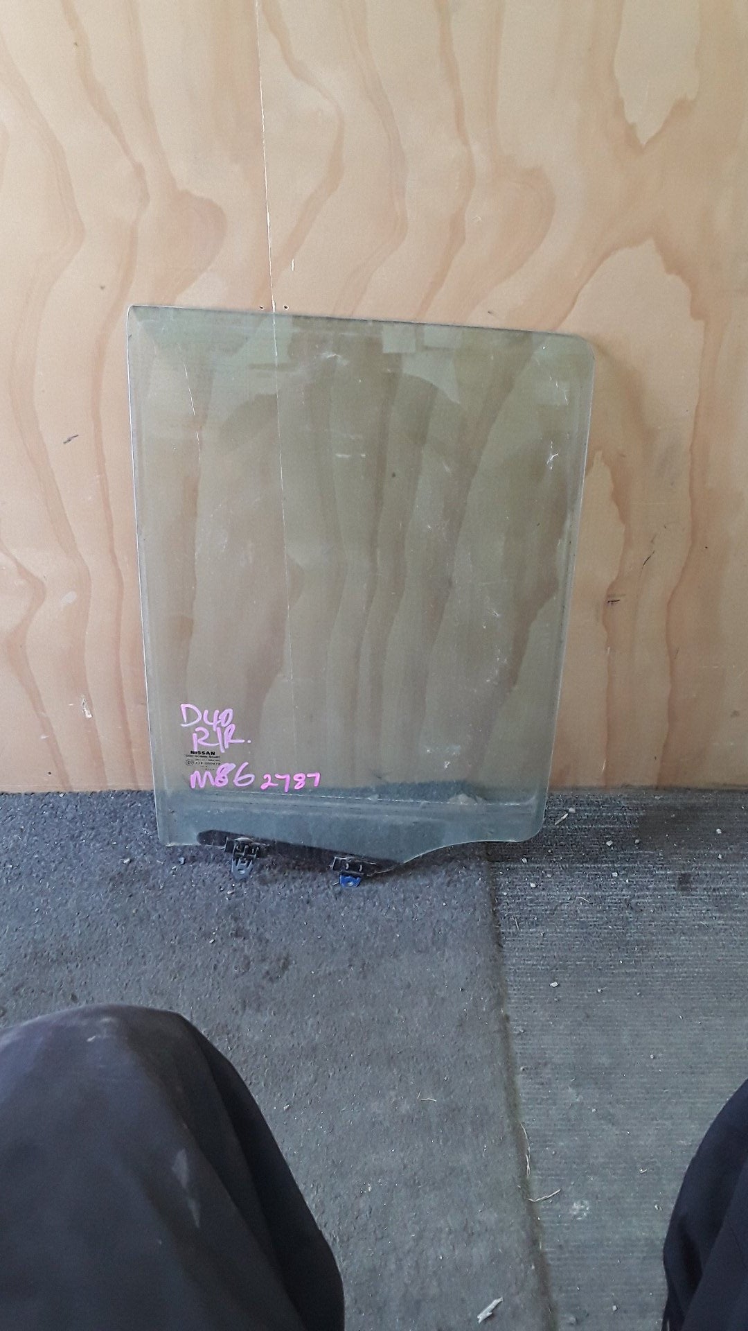 2005-2011 Nissan Navara D40 D40- Right Rear Door Glass- (TAG2787)