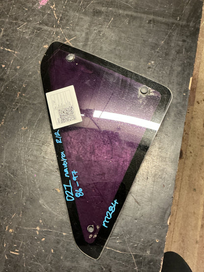 1986-1997 Nissan Navara D21 - Right Rear Cargo Glass - (TAG18655)
