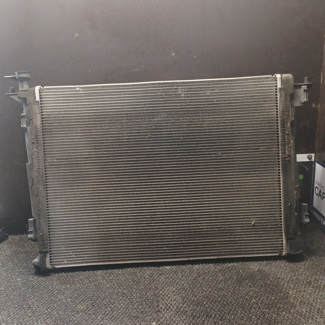 2013 Hyundai ix35- Radiator- (TAG8399)