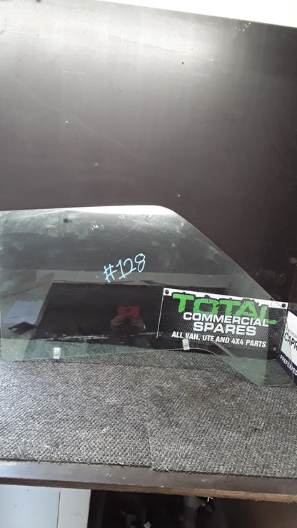 2007 Nissan Vanette SKF2VN- Right Front Door Window- (TAG5768)