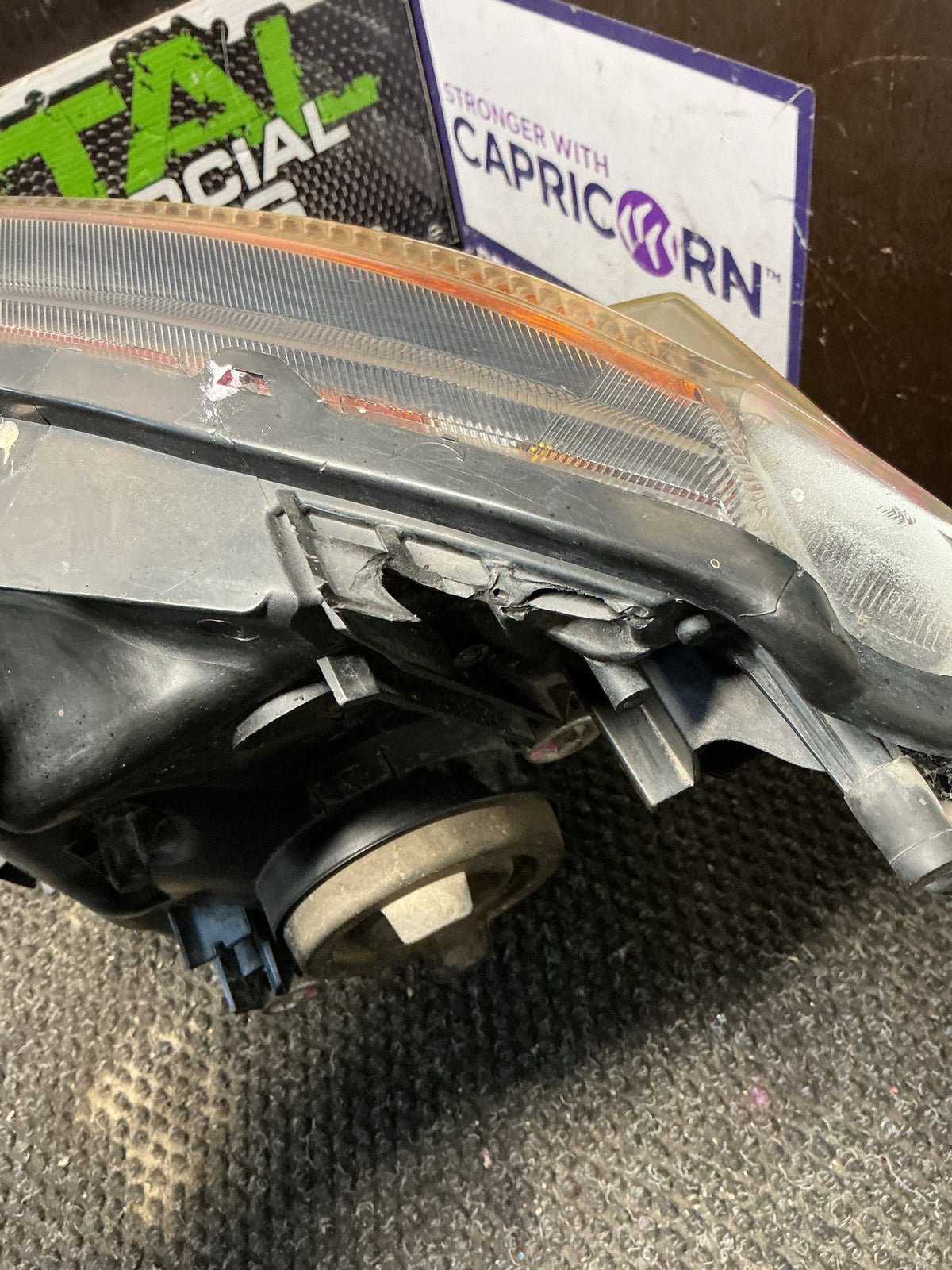 2012 Ford Ranger PXI- Right Headlight- (TAG9586)