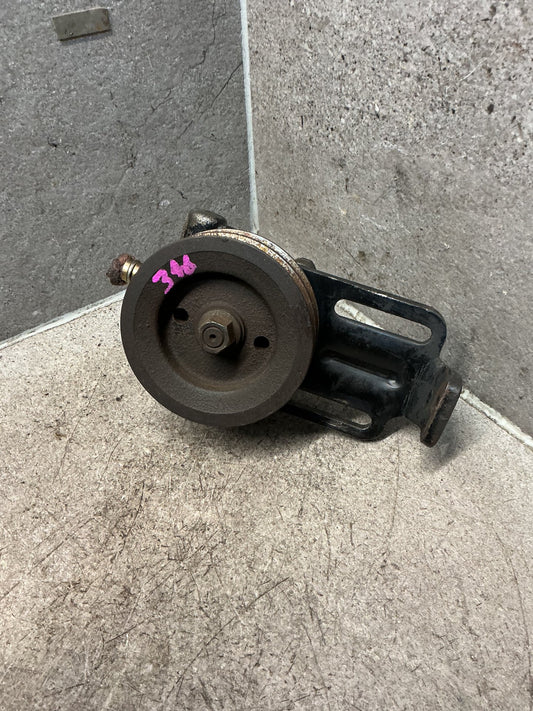 1995 Isuzu MU UCS69DW - Power Steering Pump - (TAG18806)