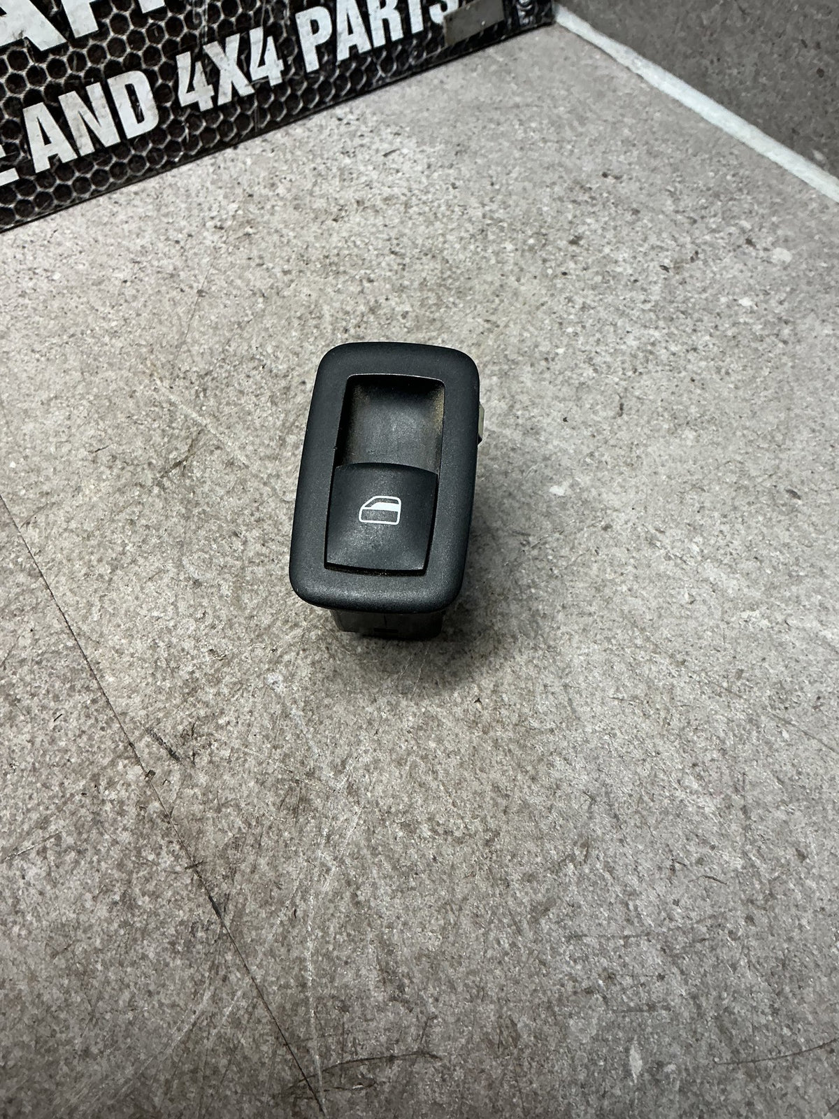 2013-2020 Dodge Journey JC- Left Rear Window Switch- (TAG14524)
