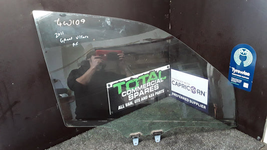 2011 Suzuki Grand Vitara JLXWA 2.4 5DR- Right Front Door Glass- (TAG6526)