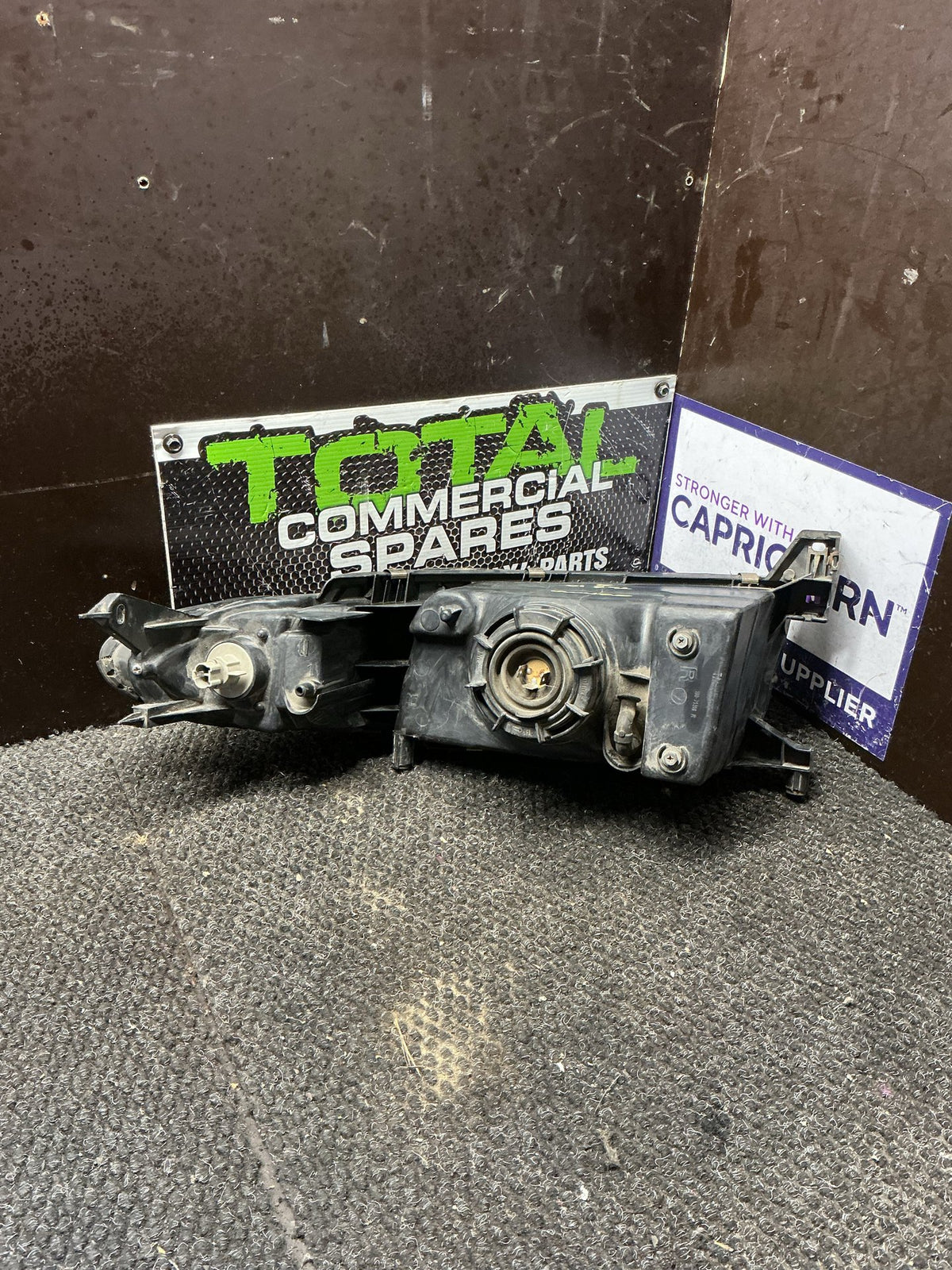 1993-1996 Toyota Estima TCR10- Right Headlight- (TAG9659)