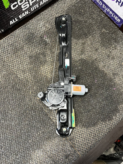 2014 Ford EcoSport- Right Rear Window Regulator/Motor- (TAG8974)