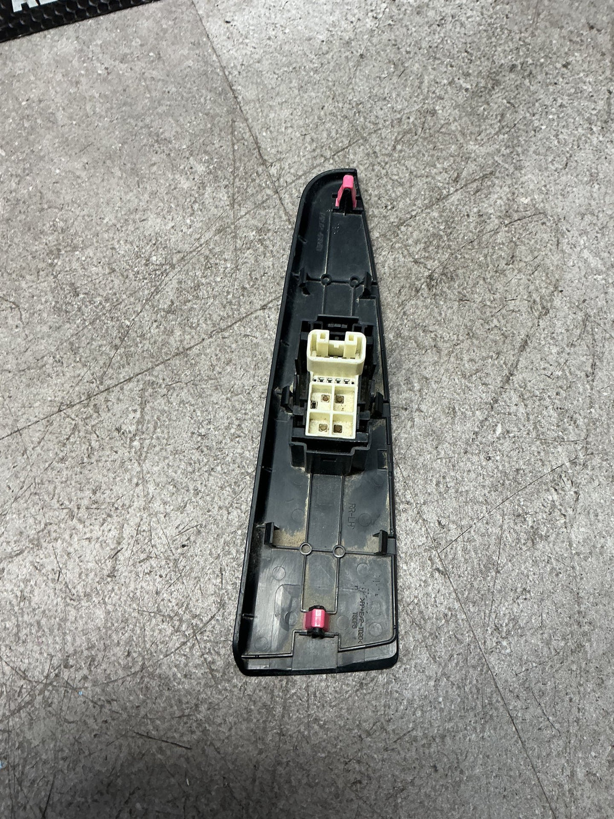 2007-2014 Toyota Highlander U40- Left Rear Window Switch- (TAG15266)
