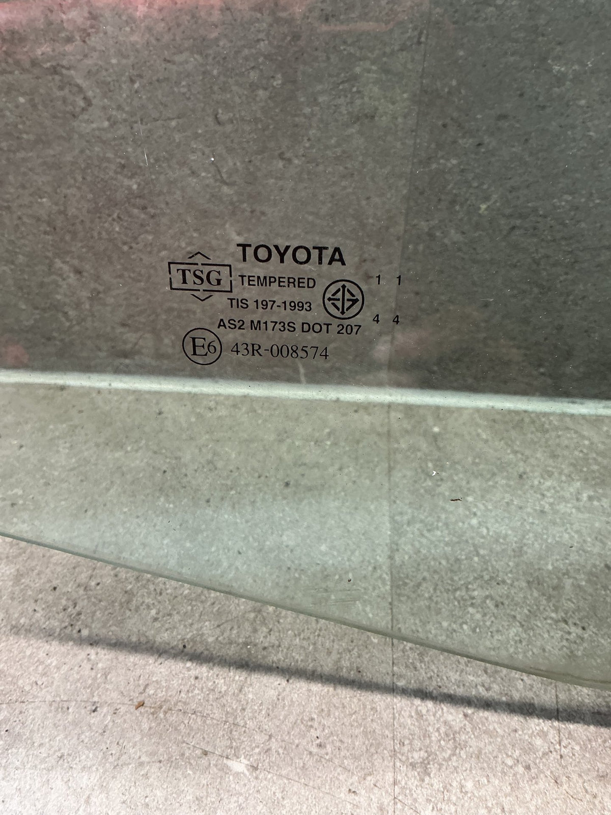 2005 Toyota Hilux VII N20- Right Rear Door Glass- (TAG13699) PN: M173S