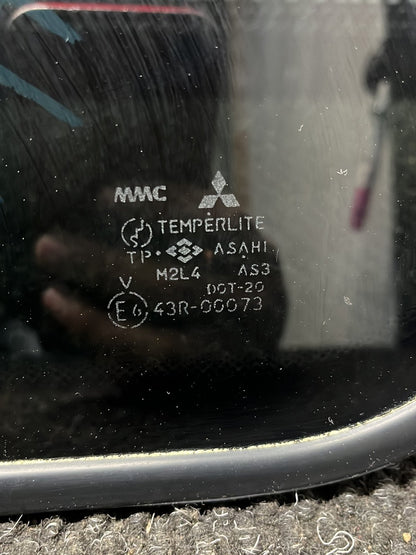 1994-1999 Mitsubishi Pajero II V2*C- Left Rear Cargo Glass- (TAG9677)