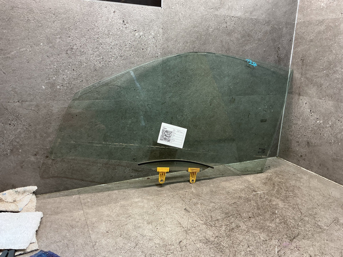 2015-2020 Suzuki Vitara LY APK 416 - Left Front Door Glass - (TAG18881)