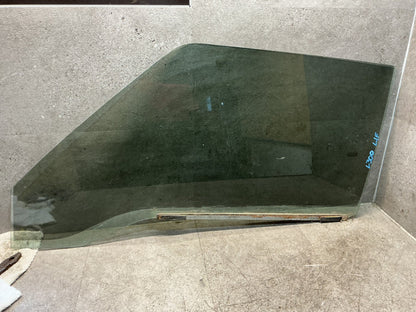 1986-1995 Mitsubishi L300 - Left Front Door Glass - (TAG19078)