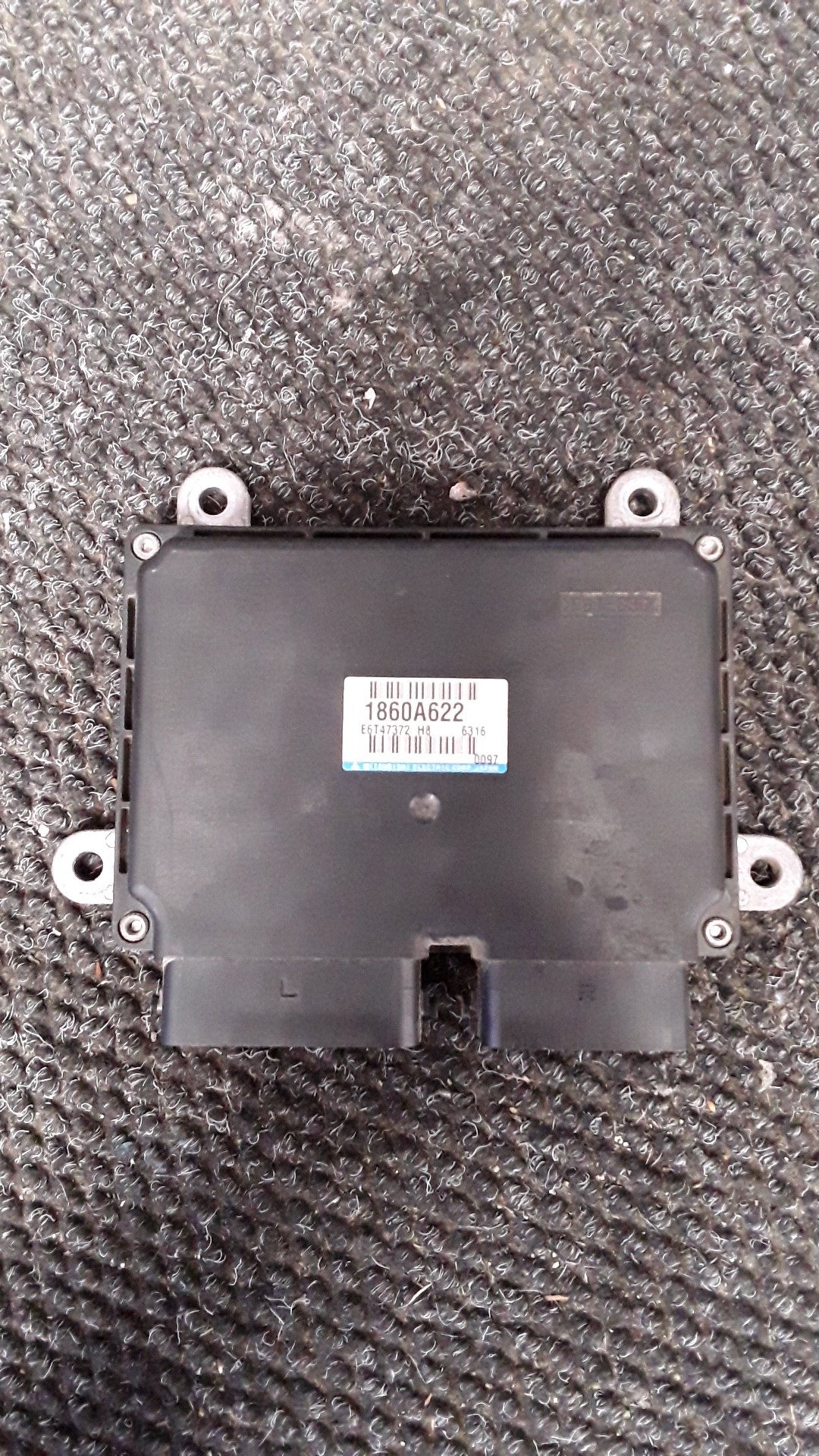 2006 Mitsubishi Outlander II CW*W CW5W- ECU- (TAG5906)
