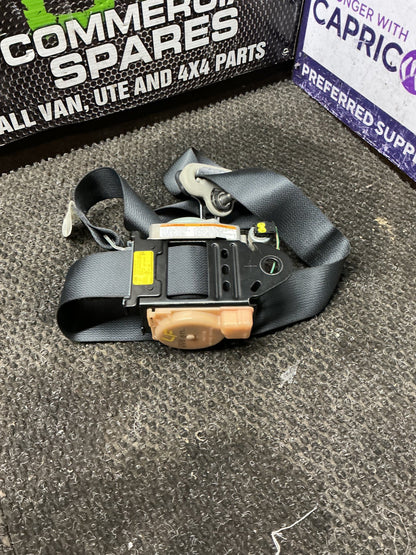 2006 Suzuki Vitara 1W047- Left Front Seat Belt- (TAG10718)