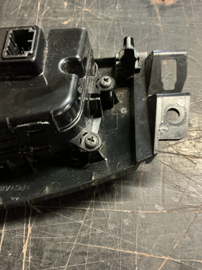 2015-2021 Nissan Navara D23- Heater Controls- (TAG13822)