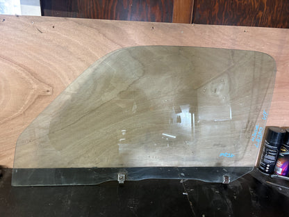 1992-2004 Toyota Hiace LH100 - Left Front Door Glass - (TAG19124)