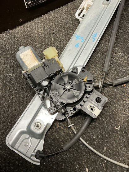2014 Ford Escape- Left Front Window Regulator/Motor- (TAG10524)