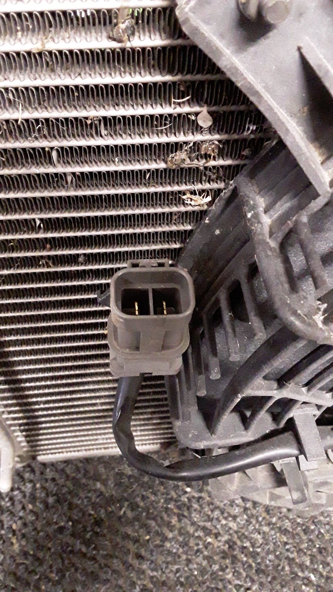 1998 Suzuki Grand Vitara- A/C Condenser- (TAG6196)