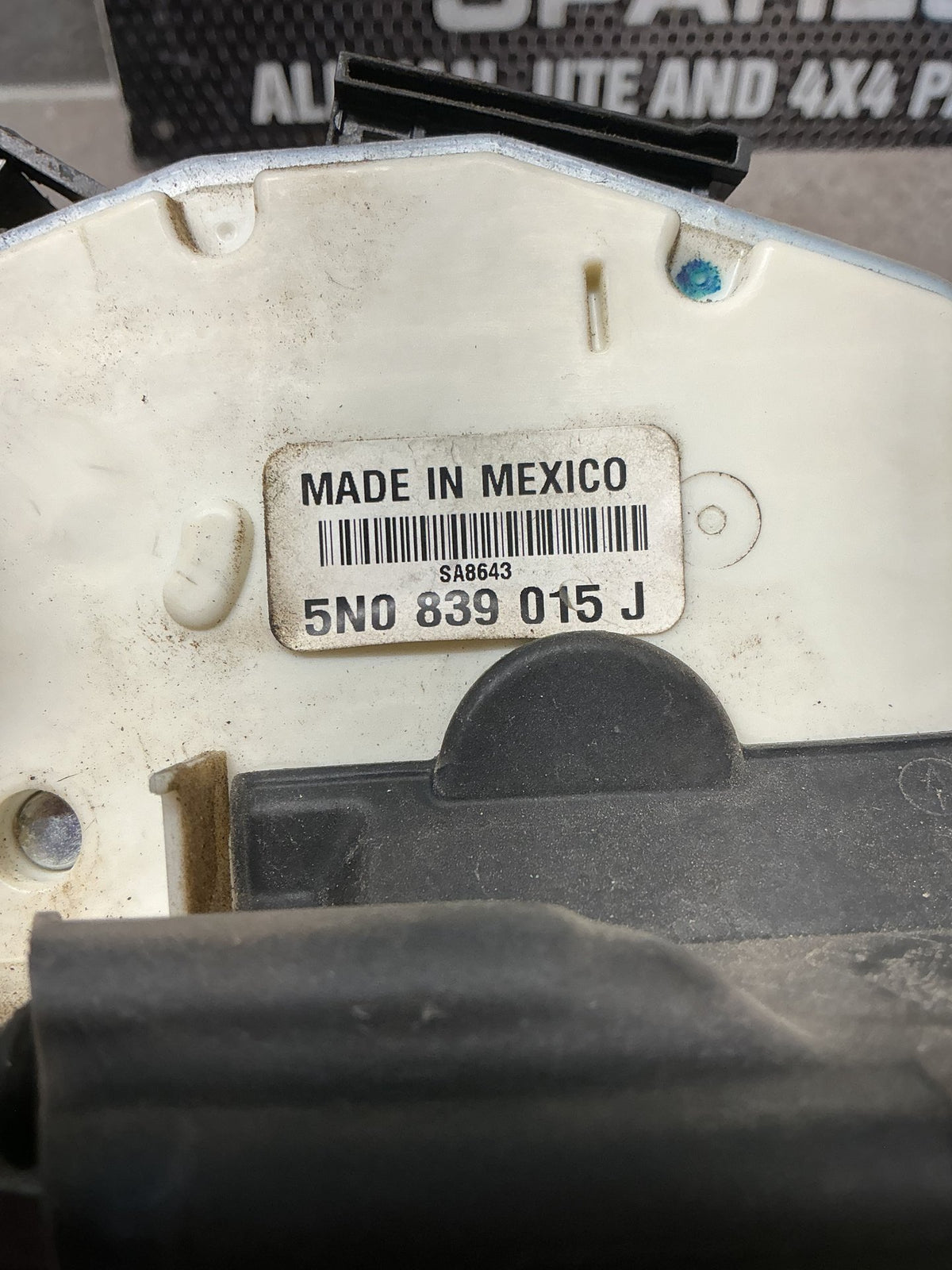2014 Volkswagen Amarok- Left Rear Door Lock Actuator- (TAG16238)