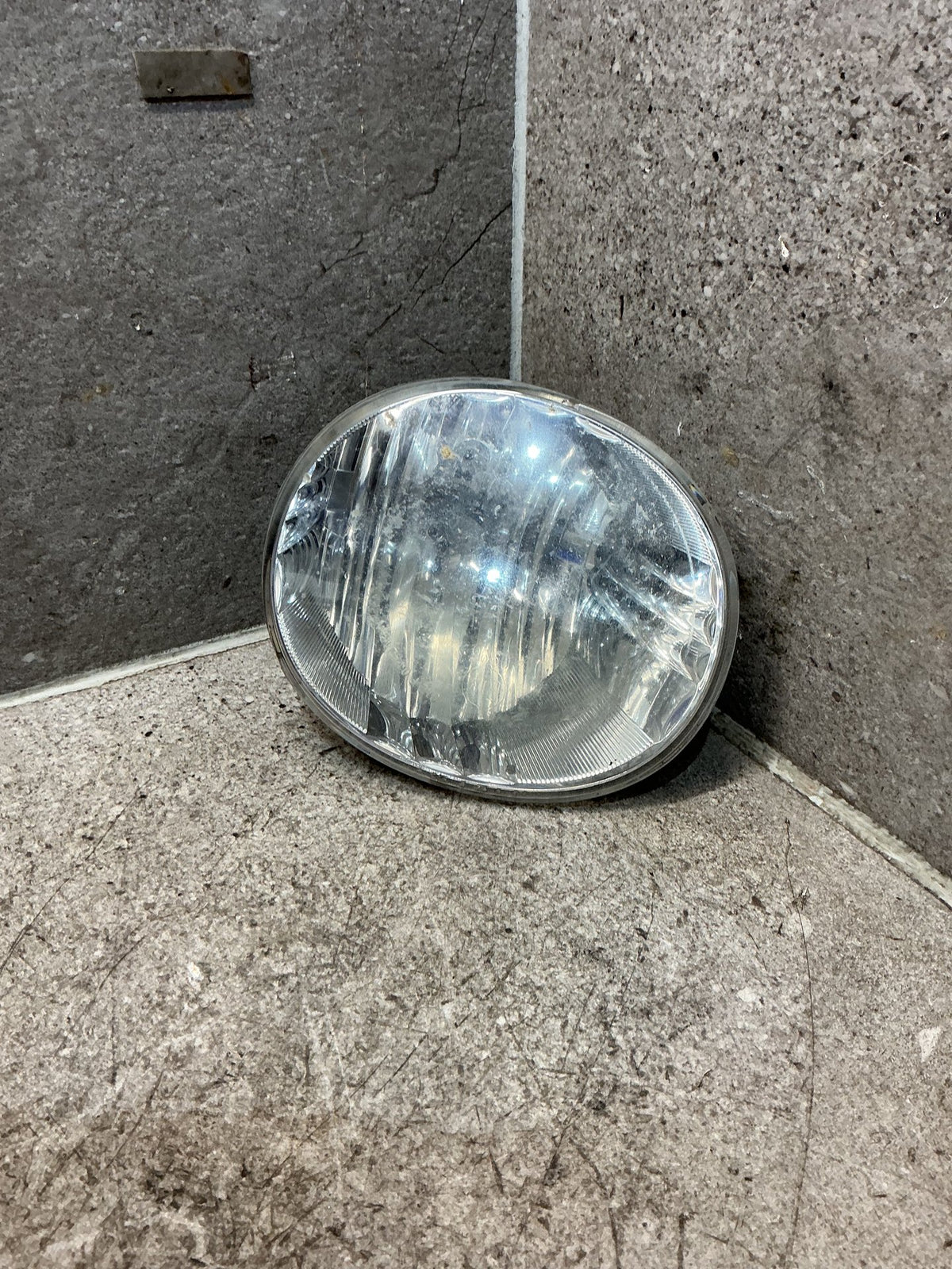 2009 Toyota Estima ACR50 - Left Fog Light - (TAG17937)