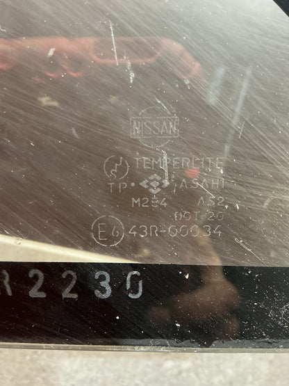 1992 Nissan Navara D21 - Left Rear Cargo Glass - (TAG18769)