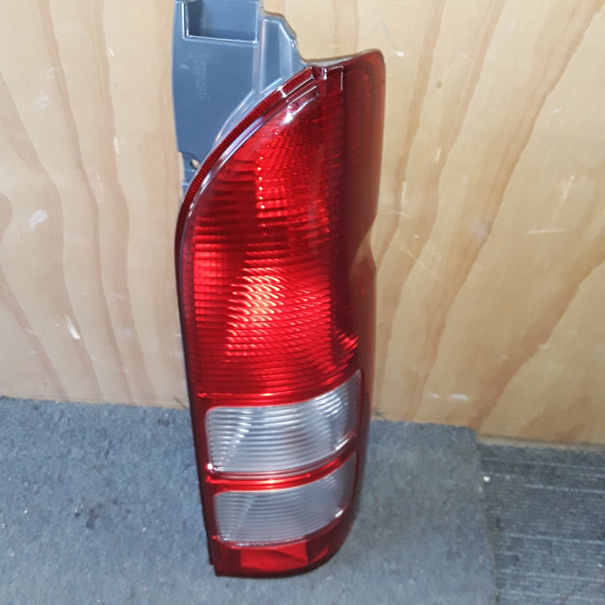 2006-2010 Toyota Hiace Hiace KDH200- Right Taillight- (TAG1970)