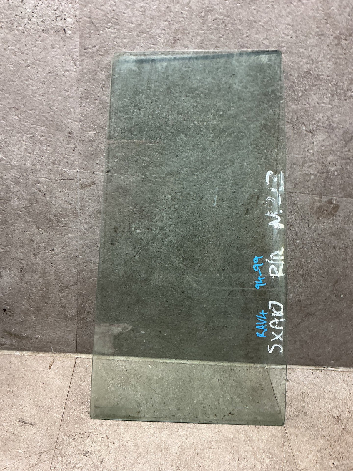 1994-2000 Toyota RAV4 SXA10 - Right Rear Quarter Door Glass - (TAG18626)