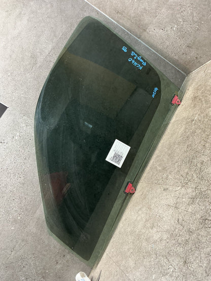 1995 Toyota Regius KCH40 - Left Front Door Glass - (TAG19144)