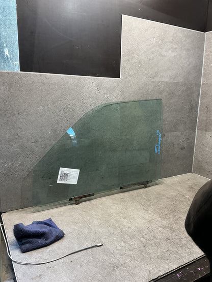1997 Mitsubishi Challenger - Left Front Door Glass - (TAG19156)