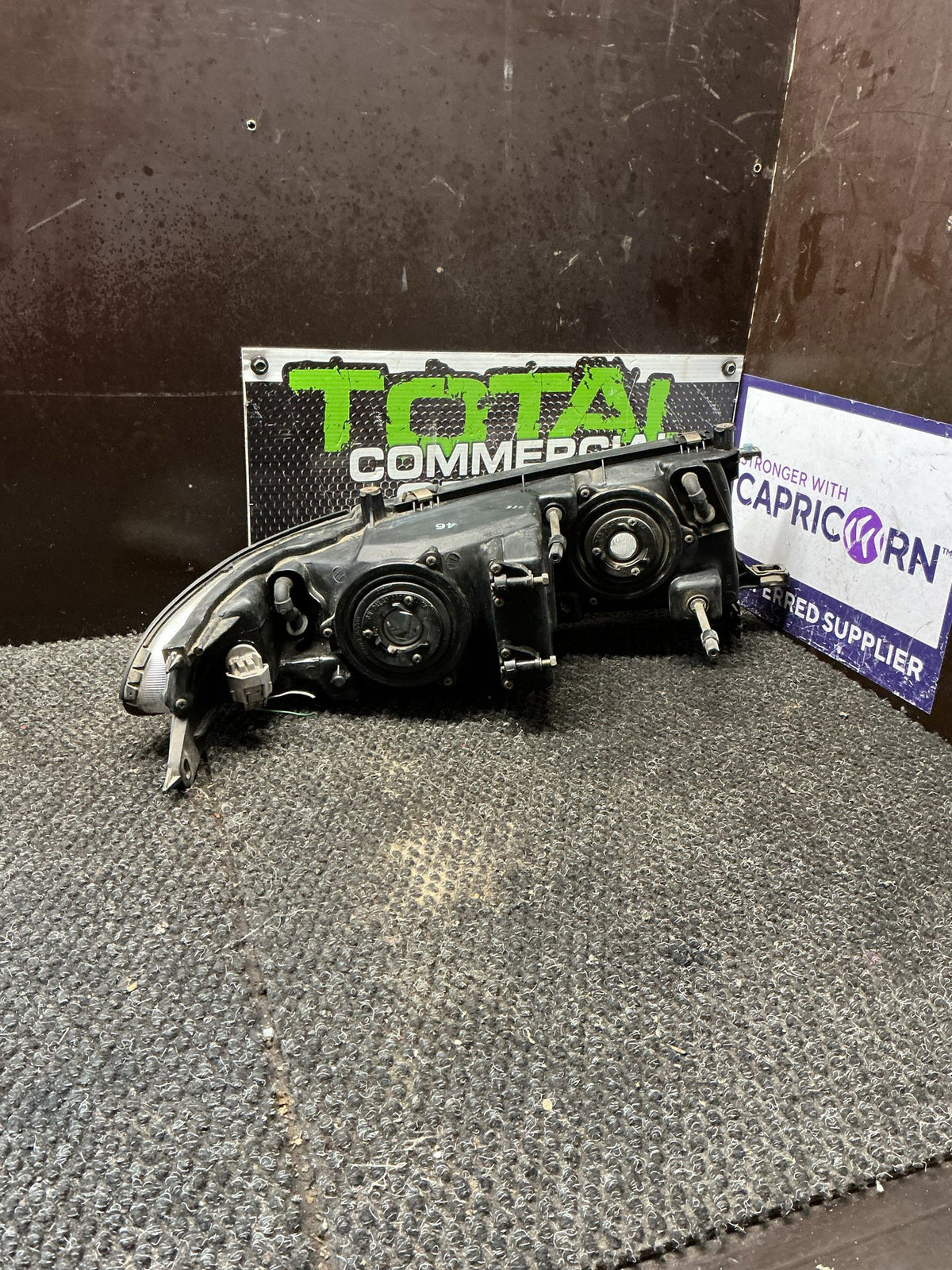 1999 Toyota Estima- Left Headlight- (TAG9638)
